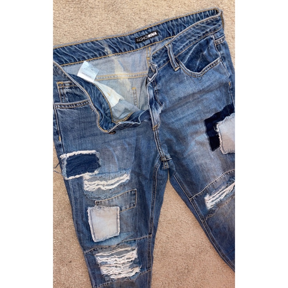 Fashionnova jeans - Picture 2 of 2